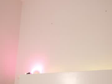 girl
        reei__ cam image #2563401