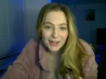 girl
        abicumz cam image #5772995