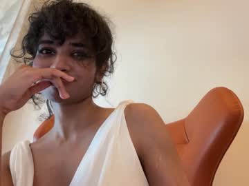 girl
        mariyya cam image #2835452