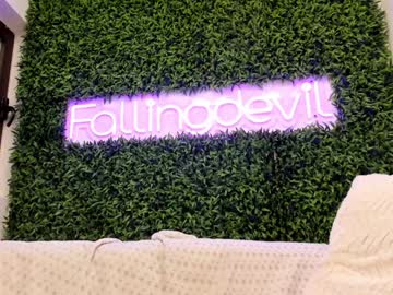 girl
        hotfallingdevil cam image #6745708
