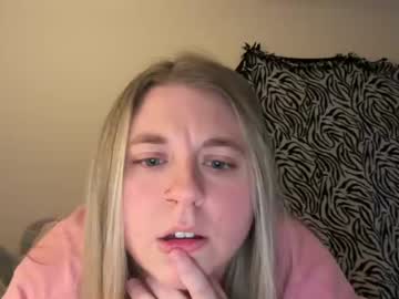 girl
        shelbertbabe cam image #3287769