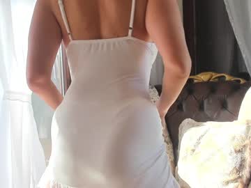 girl
        tunderose cam image #1895874