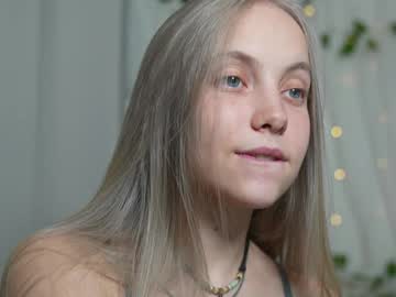 girl
        appr0ved cam image #5282271
