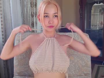 girl
        karinalin18 cam image #1876069