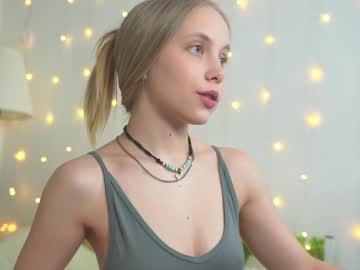 girl
        appr0ved cam image #3936590