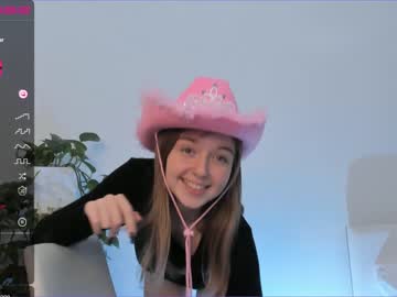 girl
        elizabeth__gray cam image #525125