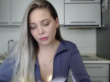 girl
        candymini cam image #3987065