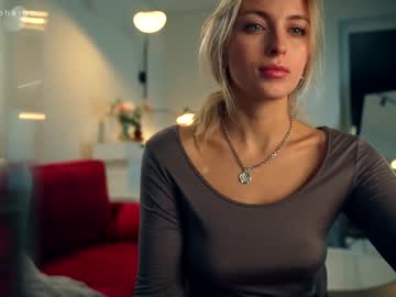 girl
        artmosphera cam image #3694700
