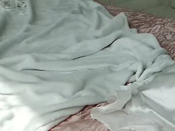 girl
        littlegreekflower cam image #6553461
