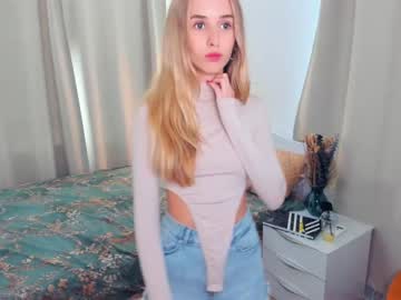 girl
        sunshine_lorri cam image #1869198