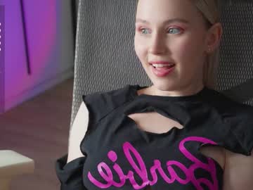 girl
        sonyaericsson cam image #4248177