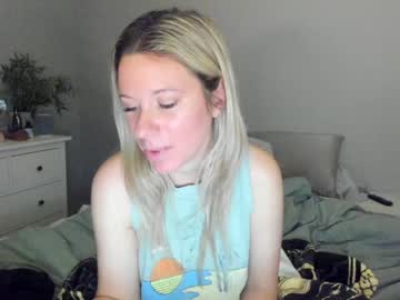girl
        texas_blonde cam image #1400595