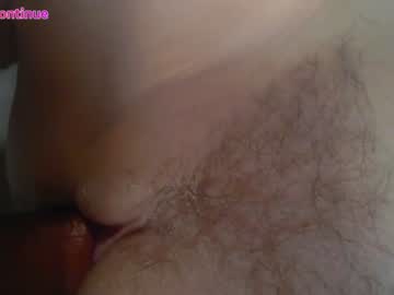 girl
        peachcreamcouple cam image #2917350