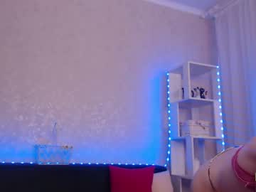 girl
        adrykilly cam image #426109