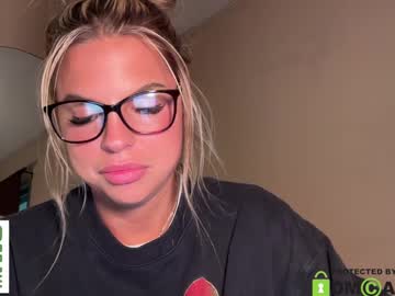 girl
        cxbraj cam image #5923221