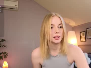 girl
        kira_leee1 cam image #5475196