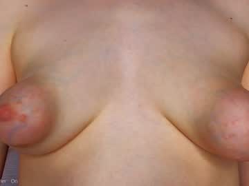 girl
        afroditacaree cam image #4403520