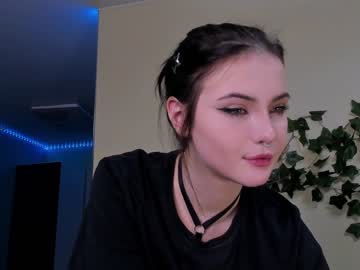 girl
        adelina____ cam image #3012245