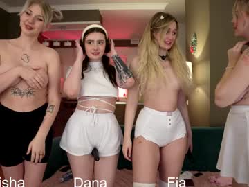 girl
        sunnyfia cam image #5845301
