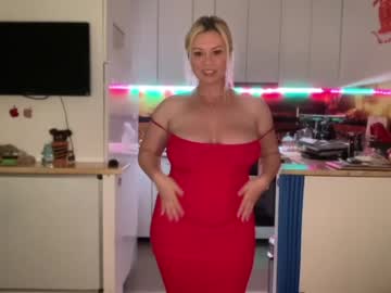 girl
        kiradivine cam image #2962808