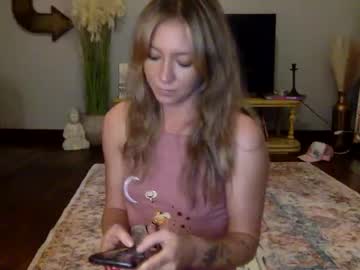girl
        xlacyy cam image #4853894