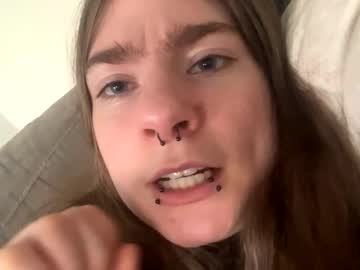 girl
        emostonerkitty cam image #5520686