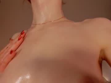 girl
        leahsthetics cam image #3538953