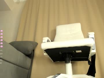 girl
        tiya_tinn cam image #2587652