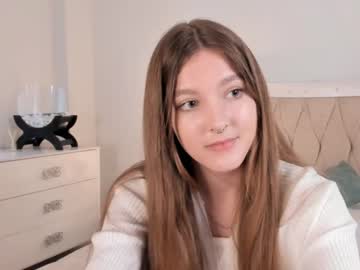 girl
        ohwherearemymanners cam image #3963930