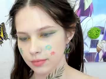 girl
        avrora_deis cam image #3734722