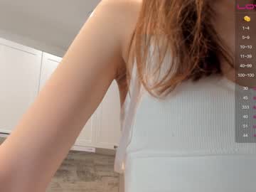 girl
        janicemasons cam image #1174300