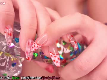 girl
        evelynpiers cam image #817516