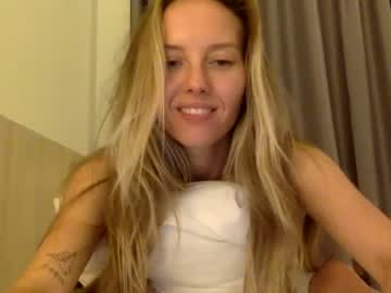 girl
        preciousdi cam image #378147