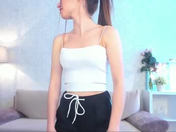 girl
        melindafame cam image #1048260