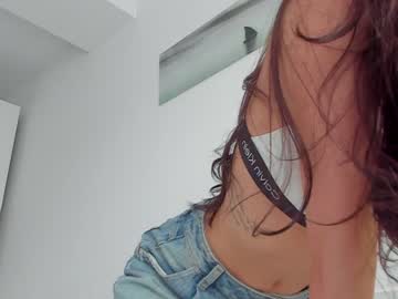 girl
        isia_slay cam image #3533566