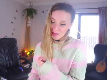 girl
        juicyandthepussyblvd cam image #754998