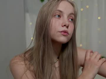 girl
        appr0ved cam image #6087135