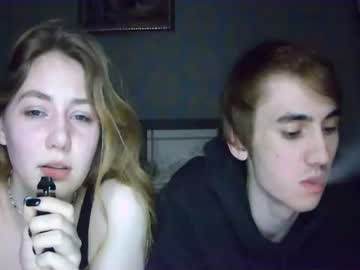 couple
        gg_couple cam image #478934