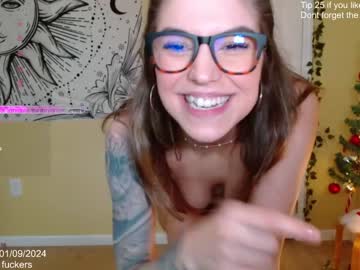 girl
        skybella_ cam image #3248254