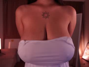 girl
        anuricbriny cam image #5370616