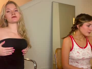couple
        iheartcassie2844 cam image #5946497