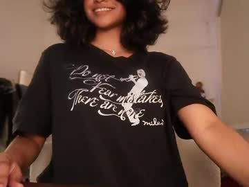 girl
        mariyya cam image #6255497