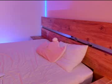 girl
        lovexxxpink cam image #994724
