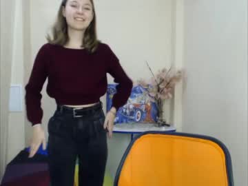 girl
        vivien_leight cam image #1030221