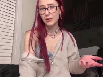girl
        petite_scarlettt cam image #2311286