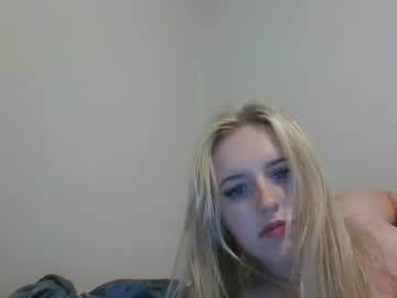 girl
        winewitch69 cam image #1918068