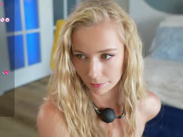 girl
        vika54784 cam image #4655490