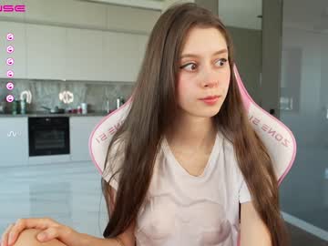 girl
        melissa_shawty cam image #2113629