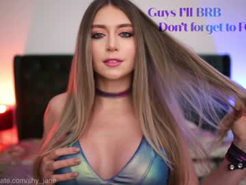 girl
        shy_jane cam image #5374859