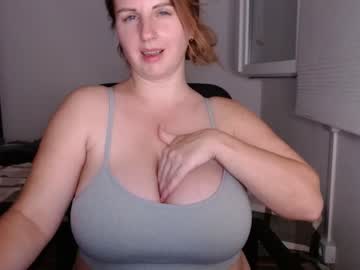 girl
        gentle__woman cam image #2187343